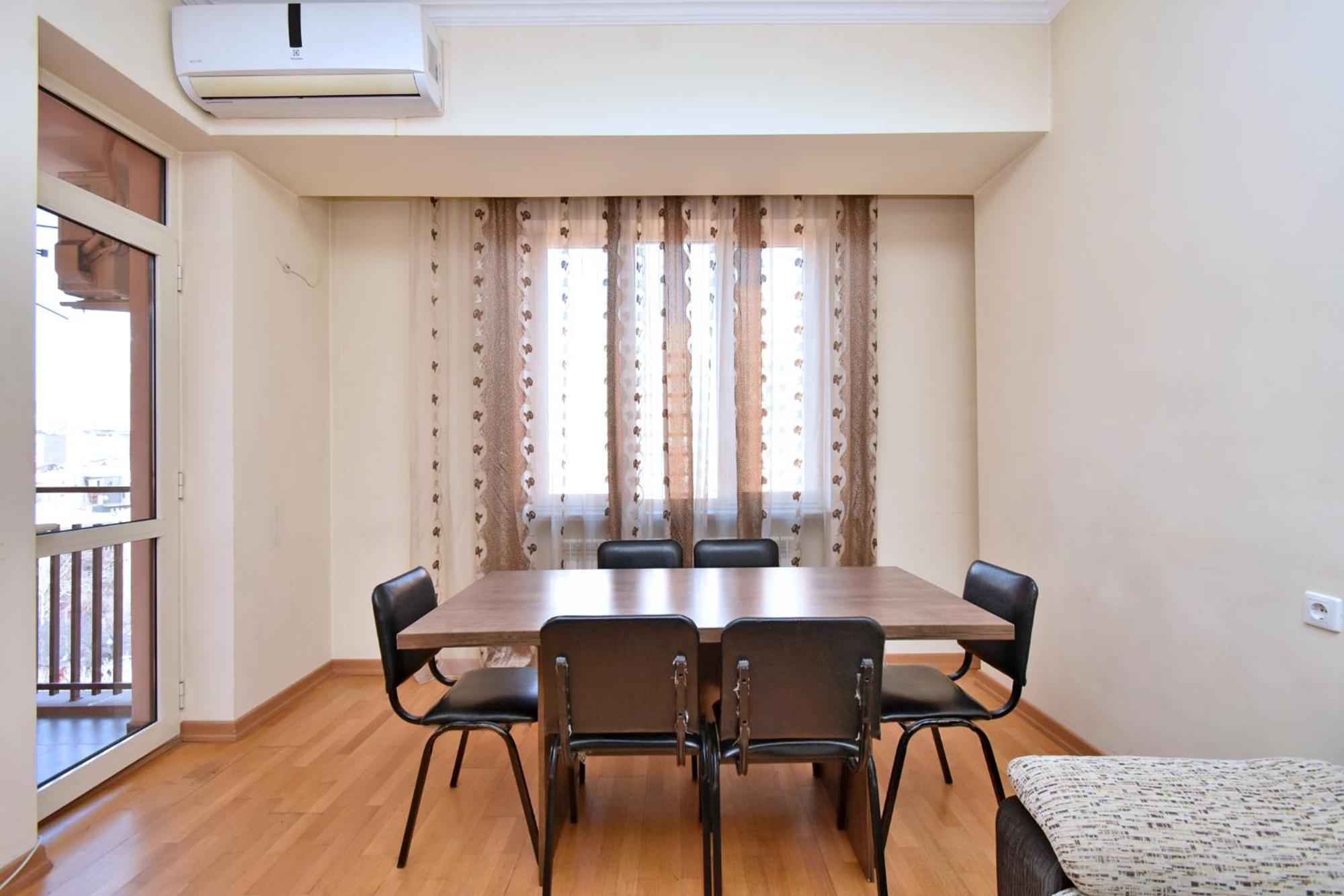 Rent Inn Yerevan On Buzand Street Luaran gambar